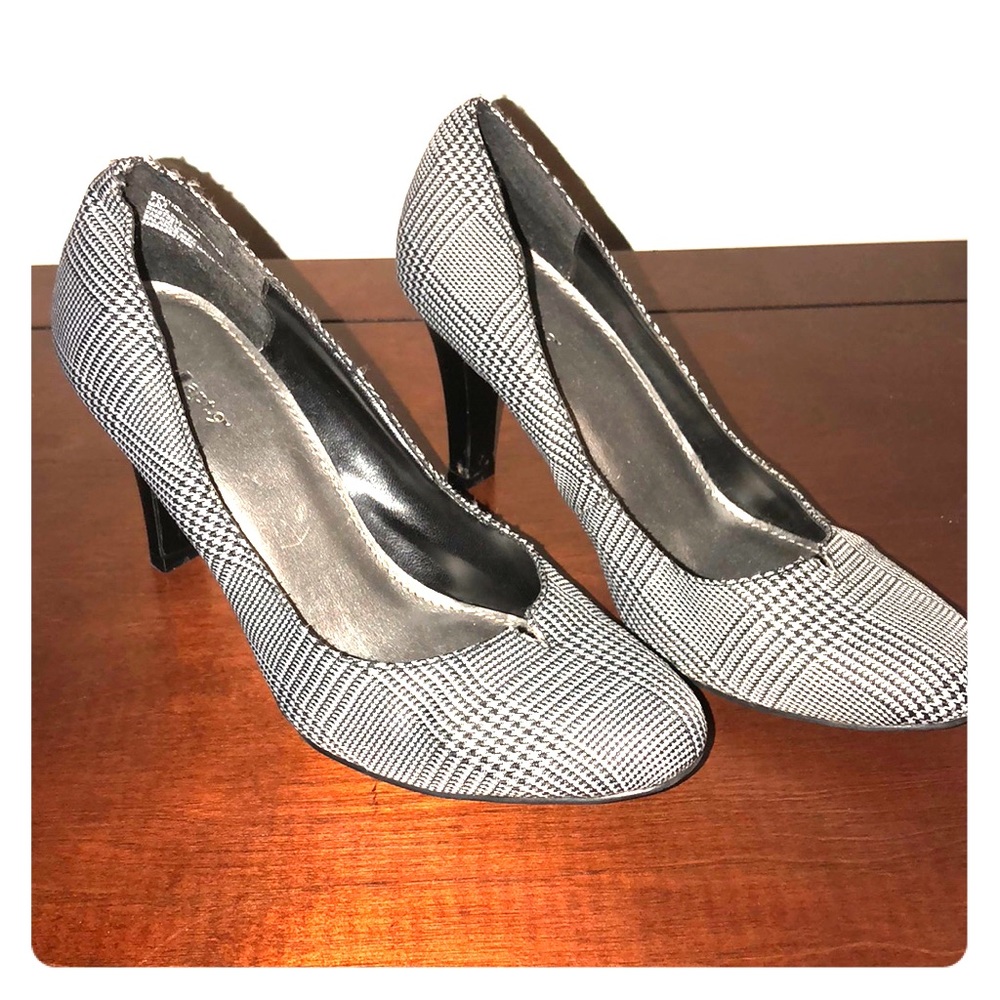 Houndstooth Print Heels